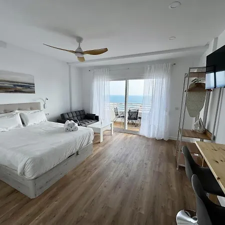 דירה Downtown With The Ocean Views