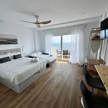Downtown With The Ocean Views דירה *